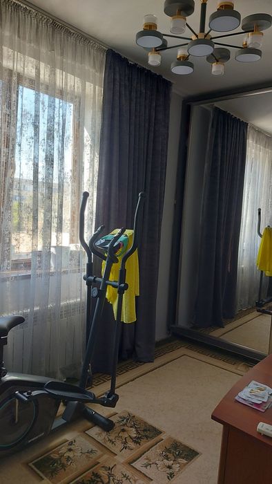 Продаётся 3-х комнатная квартира в городе Зарафшан с обстановкой