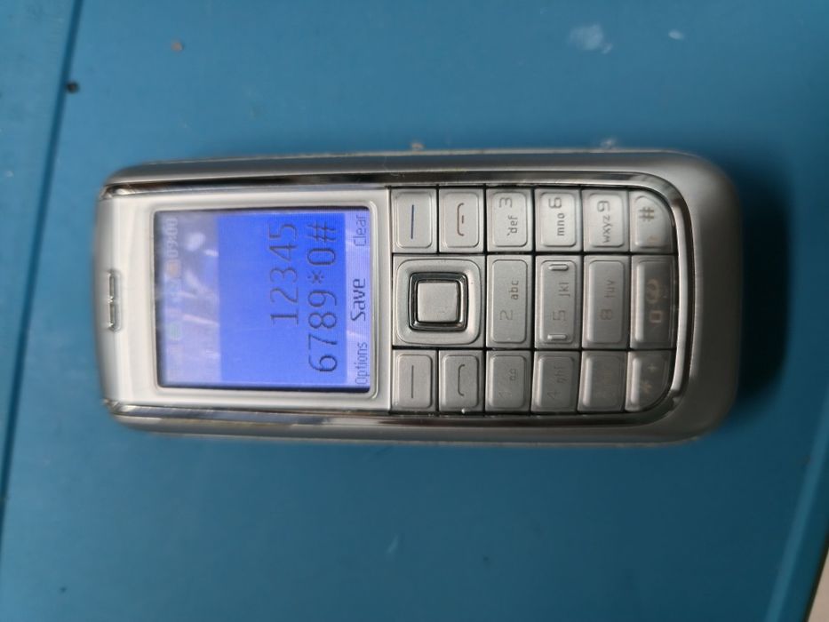 Telefon Colectie: Nokia 6151 recarosat