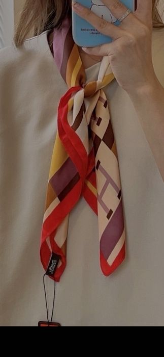 Eșarfă Hermes, model 2026, preț fix