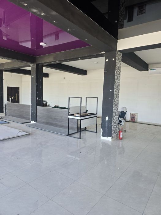 Жомий, ул. Карасарай, здание 810м2 под бизнес с подвалом, парковка.