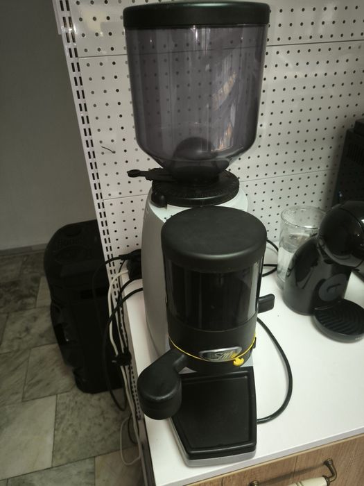 Професионална кафе мелачка La san marco