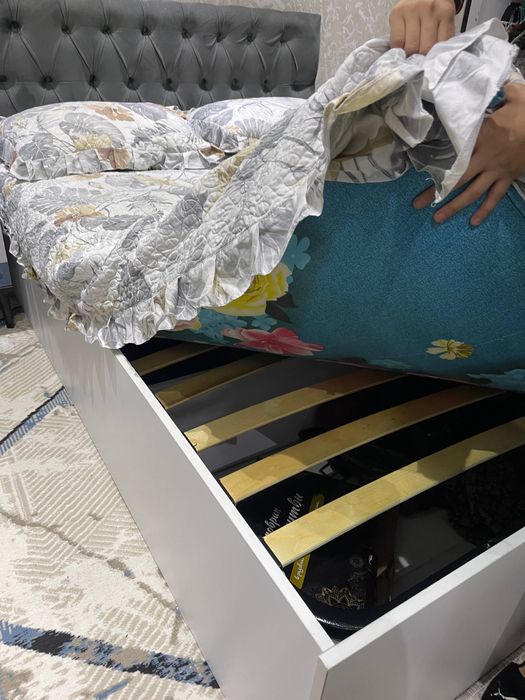 Диван для спальня