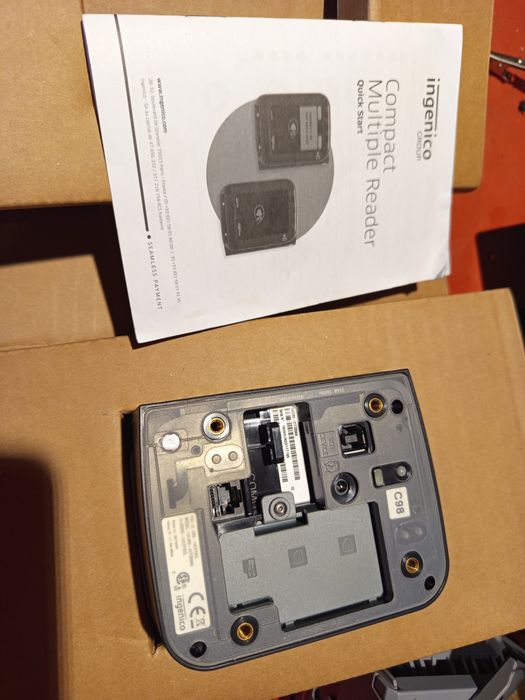 Cititoare bacnote NV 10