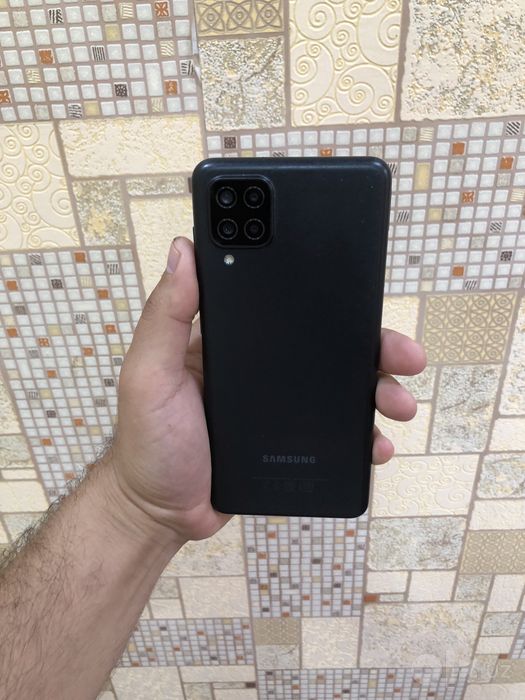 Samsung A12 ideal