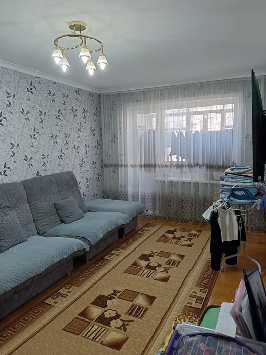 Продам трёхкомнатную квартиру в центре города по адресу Назарбаева77