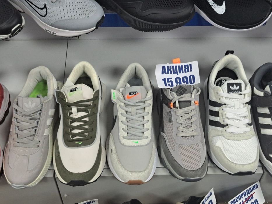 Продадим кроссовки новые