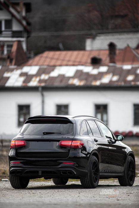 Mercedes GLC 250d 2018 264cp