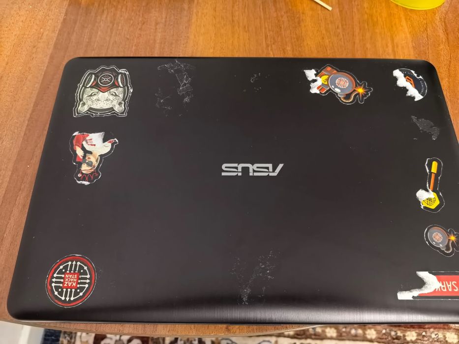 ноутбук ASUS VivoBook Max X541