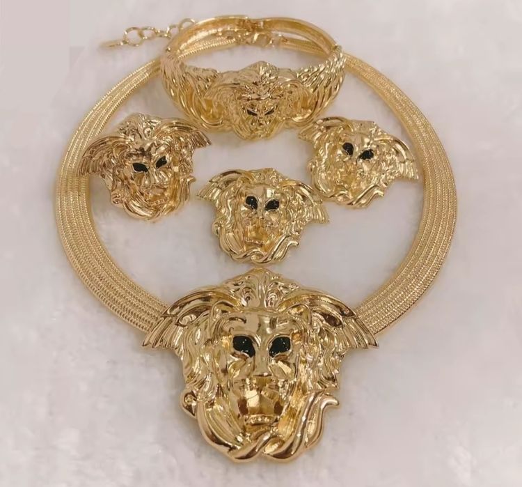 Bijuteri placate cu aur 18 k