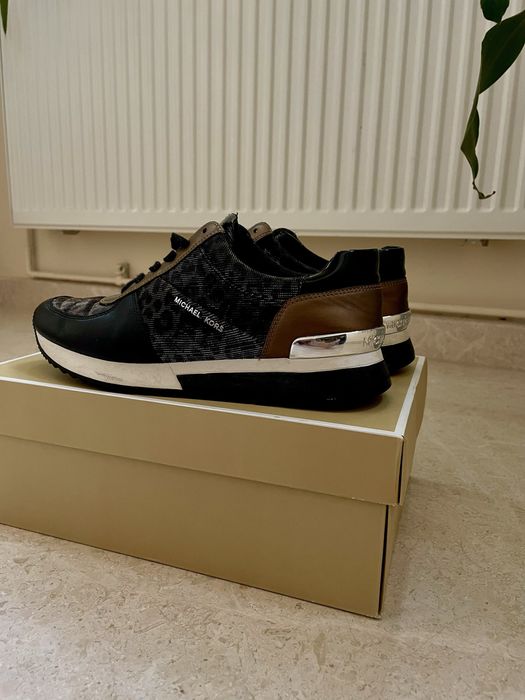 Adidasi michael kors noi