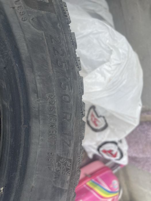 225 50 R17 Michelin