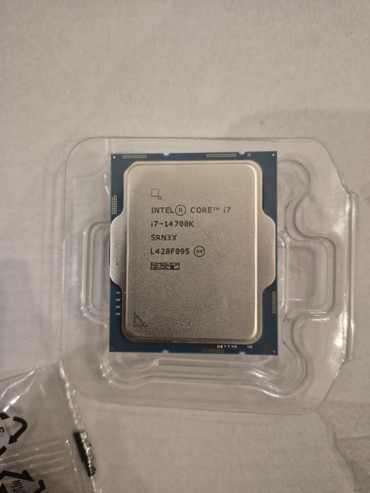 Продаю Intel Core i7-14700K — абсолютно новый процессор.