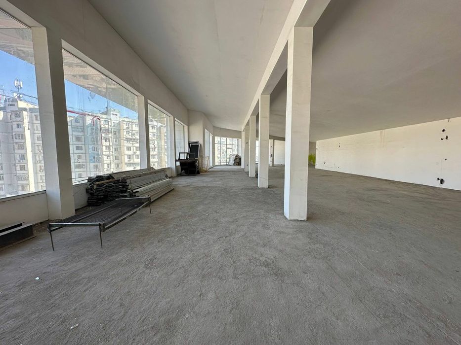 Продаётся помещение Яшнабадский район Паркентский  1 Линия 1500м²