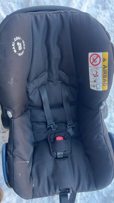 Автокресло десткое до года