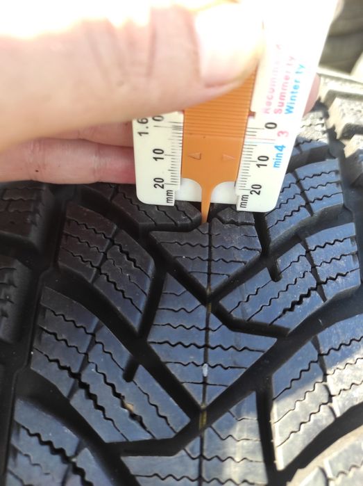 225/45/17 Dunlop 2бр