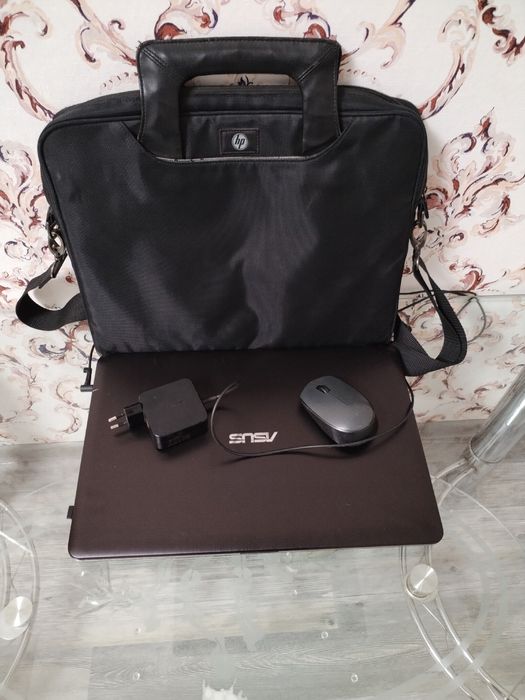 Ноутбук Асус продам