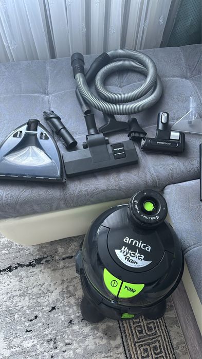 Продам моющии пылесос