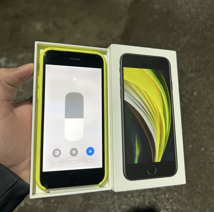 Айфон СЕ завод 64 гб