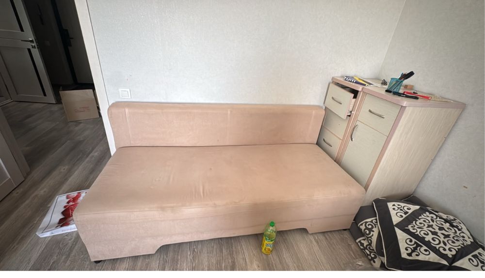 Диван, комод бесплатно