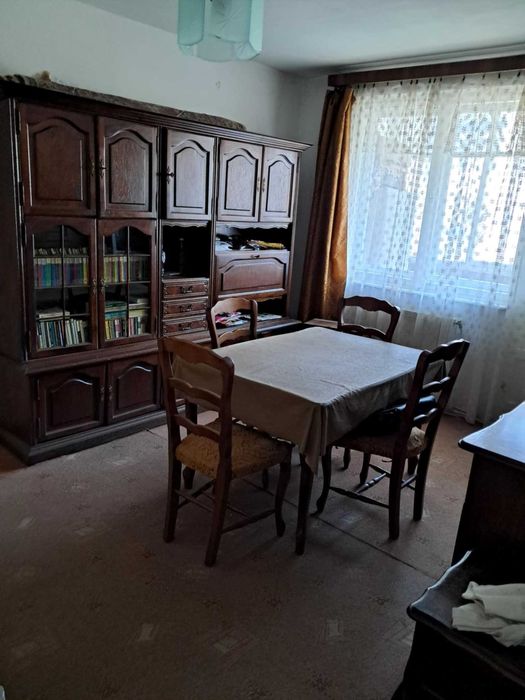 Vând apartament cu 2 camere Aleea Plopilor centru Bistrița