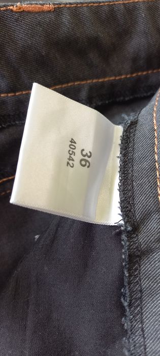 Два мъжки панталона