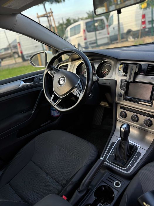 Продавам VW Golf 2.0TDI Automatic DSG