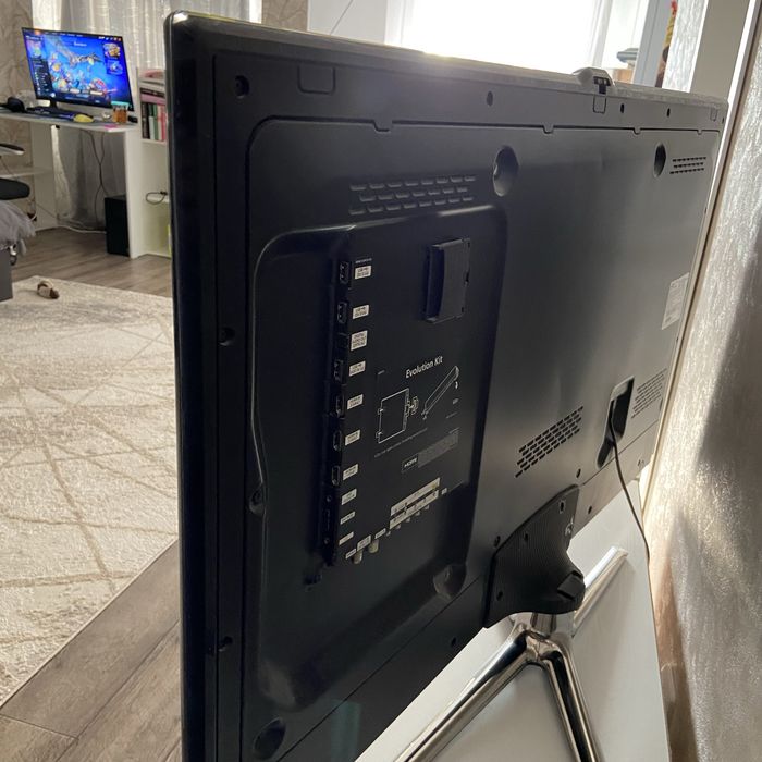 Продам телевизор samsung