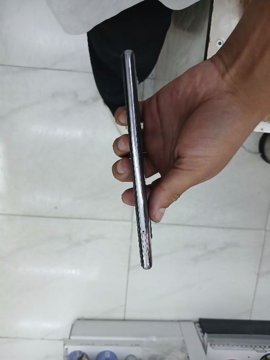Samsung A51 ideal holatda