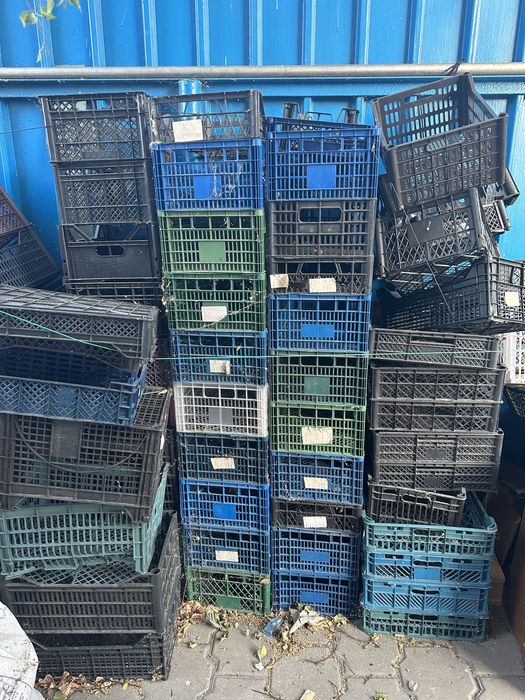 Пластиковые ящики