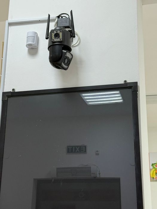 продаю солнечную и сетевую камеру