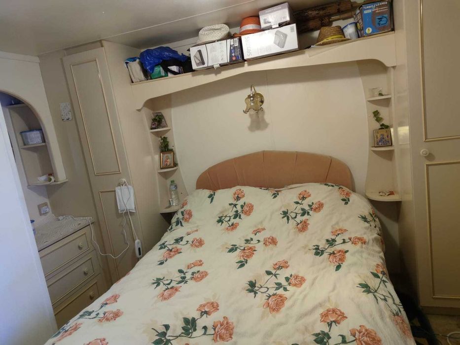 Vand casa mobila 3 camere complet mobilata cu teren extravilan 670mp in comuna Rasca