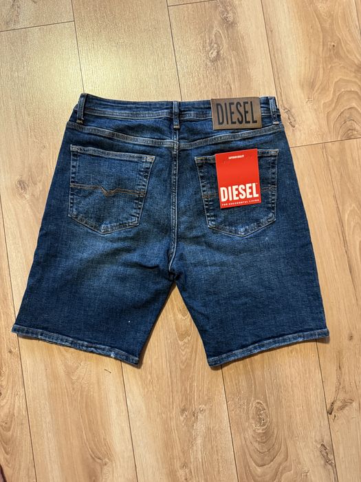 Pantaloni scurti Diesel - M