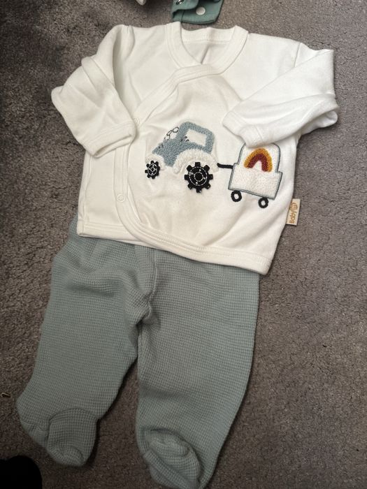 Бебешки комплекти