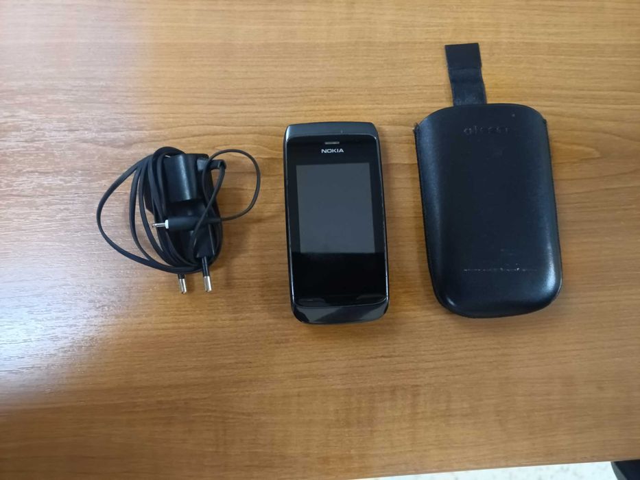 Смартфон Motorola 04 plus!здрав и запазен-много добър!И НОКИЯ също!