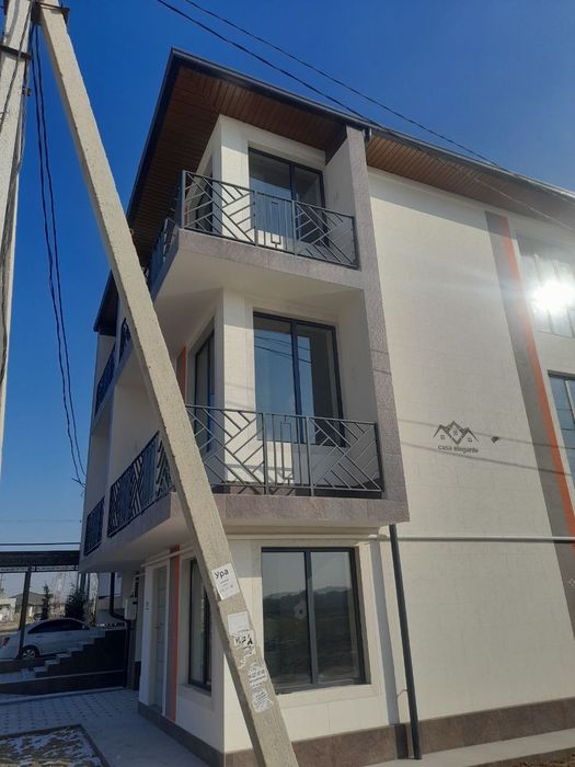 Перила, решетки, навес, заборы.