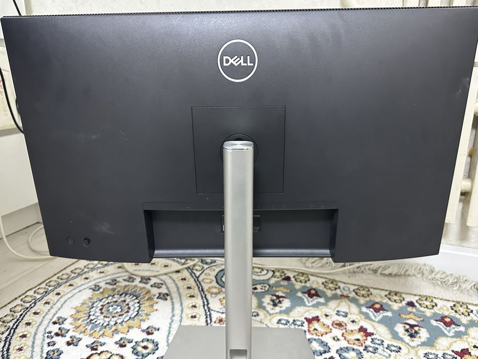 Монитор DELL сломаный