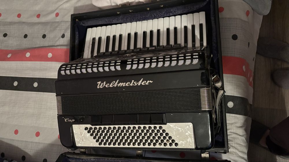 Акордеон Weltmeister