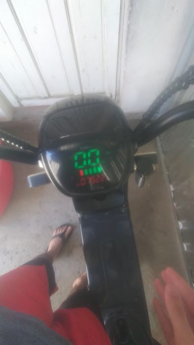 Скутер Velomax x3