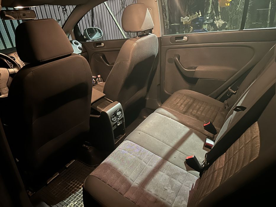 Volkswagen Golf 5 Plus – 1.9 TDI – 2007