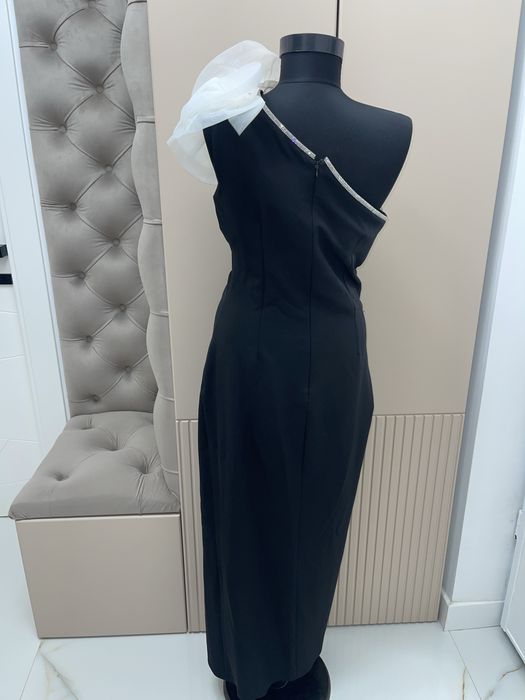 Rochie neagra marimea L