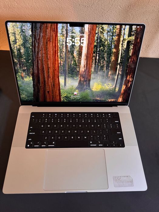 Macbook M3 Pro 16 Inch