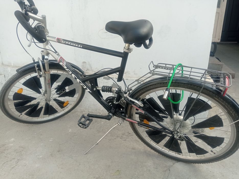 Velosiped sotiladi zaril pul kerak 5 kun boʻldi