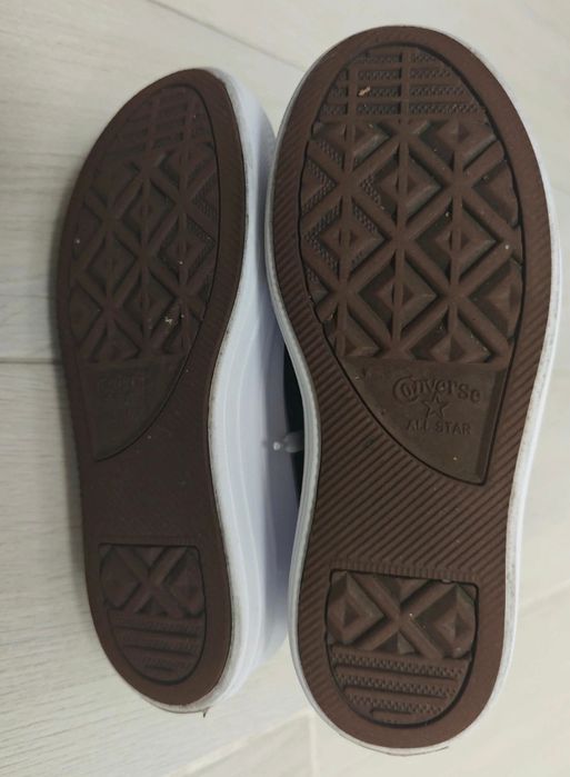 Tenisi inalti Converse