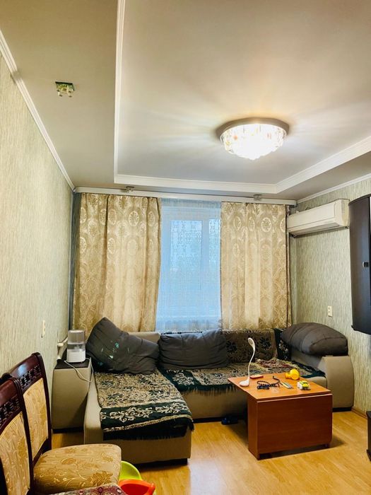 Продам трехкомнатную квартиру