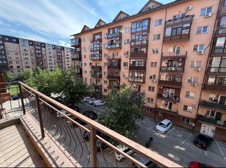 Vand apartament mobilat 2 camere in Militari Residence