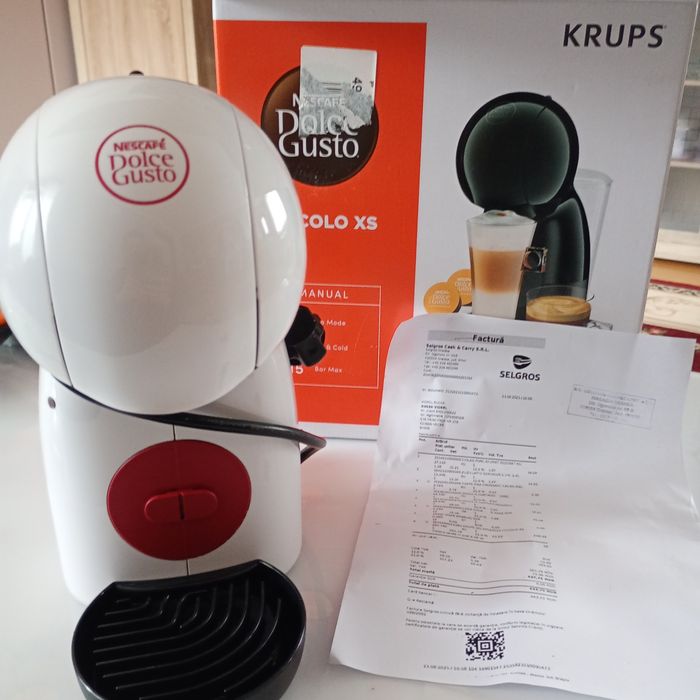 Aparat de cafea Dolce Gustos.