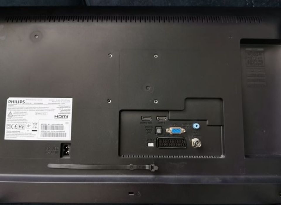 Led HD TV Philips 60 cm 24PHH4000/88 - 100 Hz