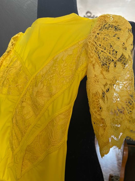 Рокля за танци съобразена с ограниченията