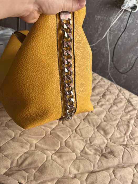 Продам сумки по 4000 тг