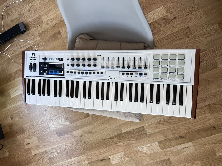 Midi Keyboard Aturia keylab 61